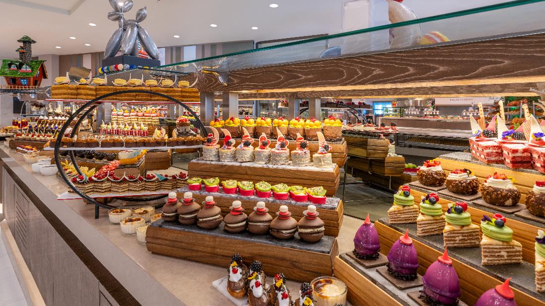 Food & Beverage - Delphin Palace